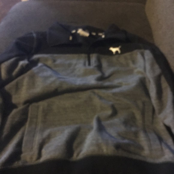 Woman's Victoria Secret sweatshirt size small - Picture 2 of 4